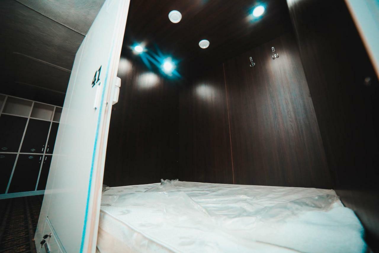 Capsule Hotel Technocave Бішкек Екстер'єр фото