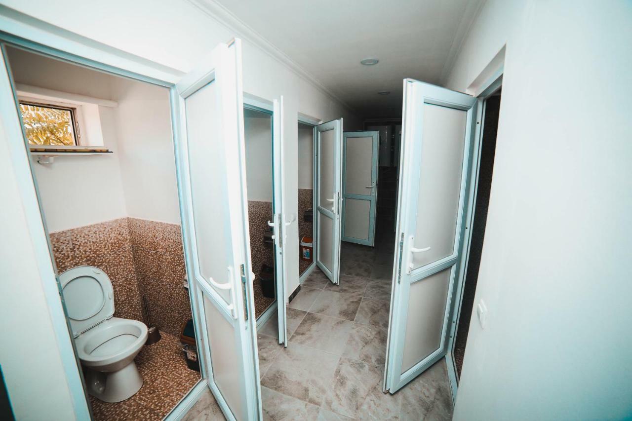 Capsule Hotel Technocave Бішкек Екстер'єр фото