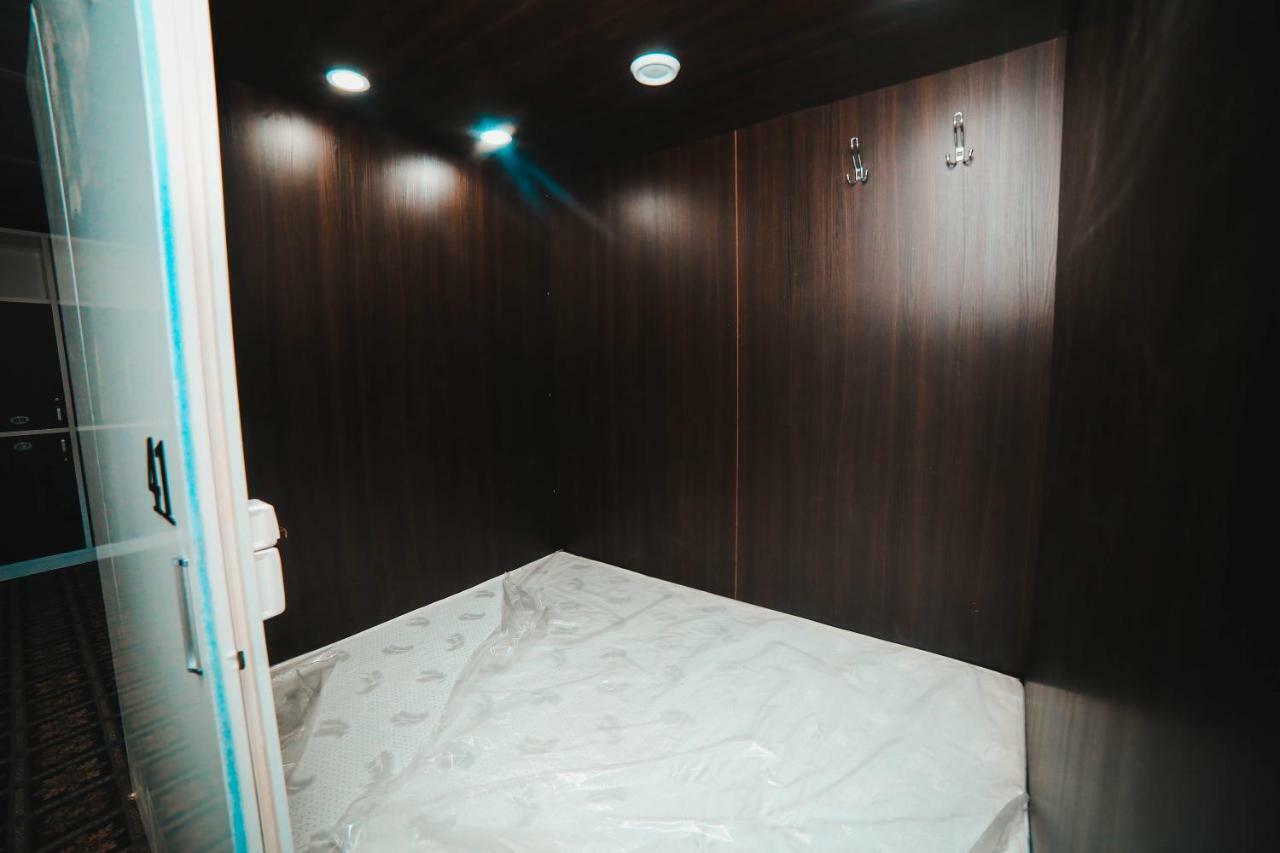 Capsule Hotel Technocave Бішкек Екстер'єр фото